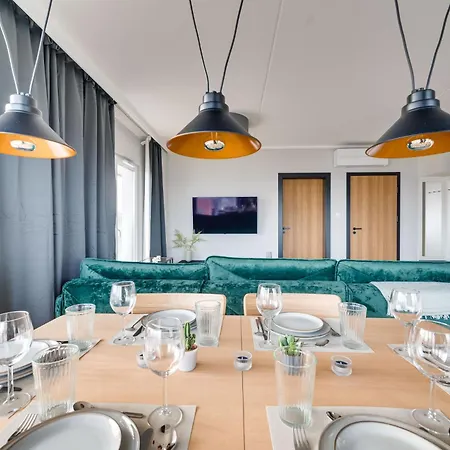 Revital Premium By Homeprime Apartment *
